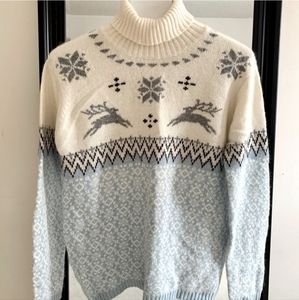 Turtleneck Pastel Blue Skiing Reindeer Sweater Sz Small